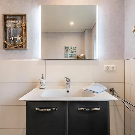 Apartment Doppelhaushaelfte Ida *
